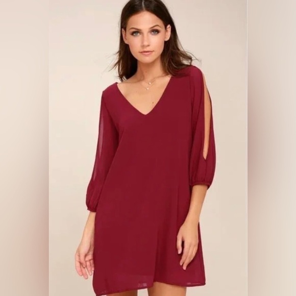 LULUS BURGUNDY V NECK SHIFT DRESS GUC SZ XS CAREER DATE NIGHT WEDDING PARTY - Picture 1 of 12